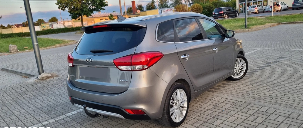 Kia Carens cena 43700 przebieg: 166000, rok produkcji 2017 z Ziębice małe 172